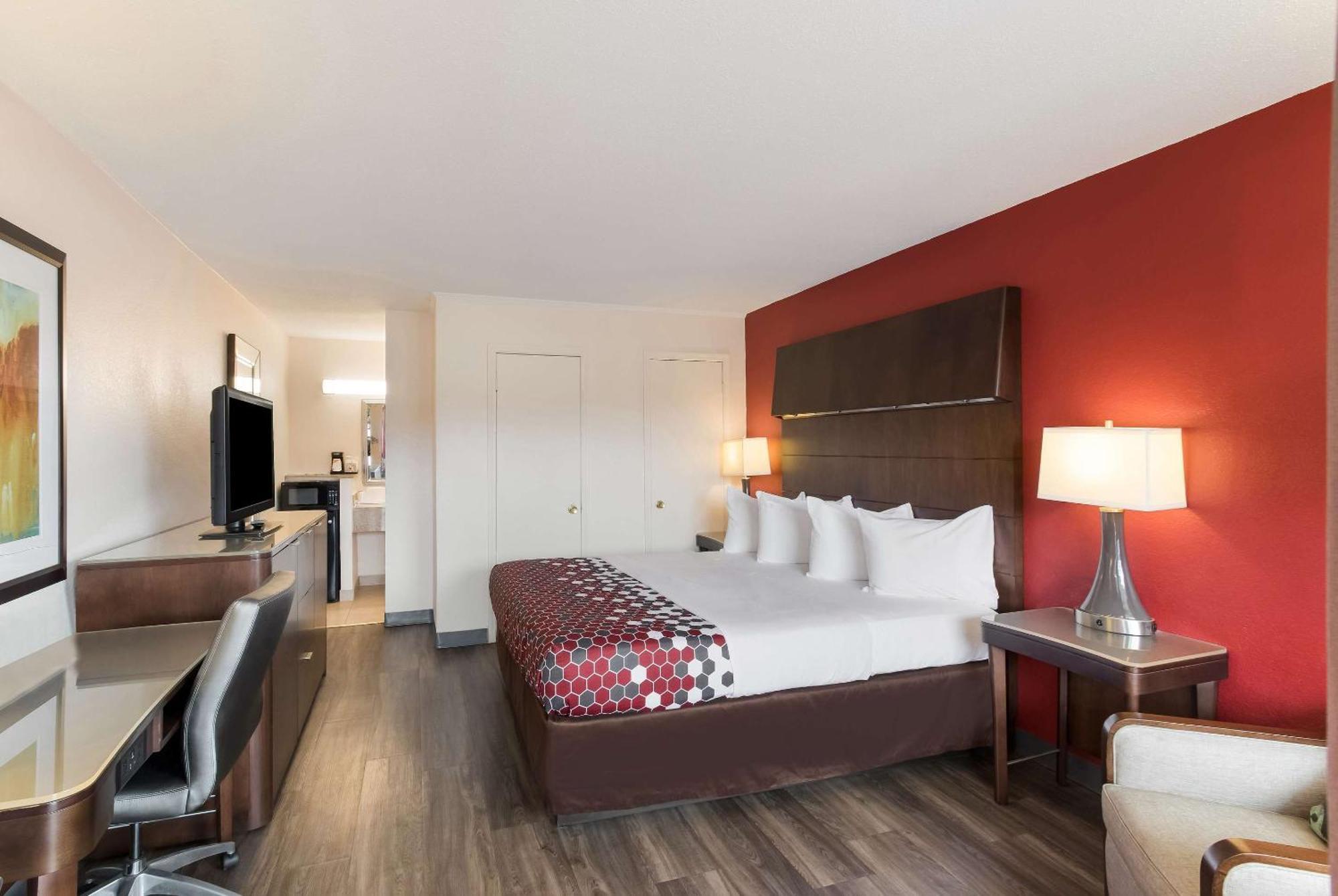 Econo Lodge North Washington Bagian luar foto